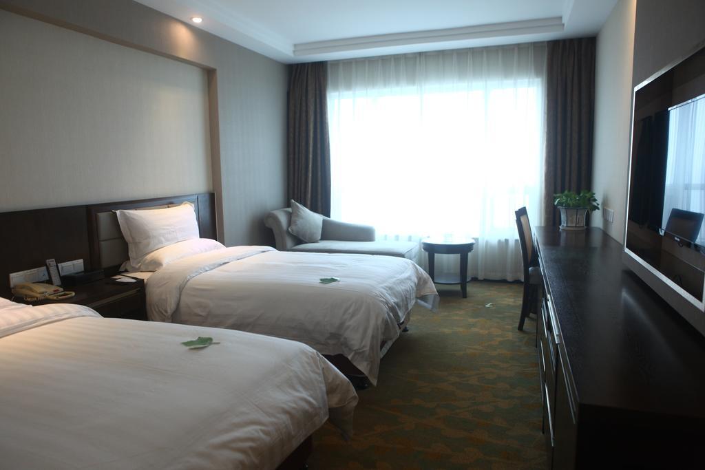 Jiangsu Nanjing New Century Hotel Room photo
