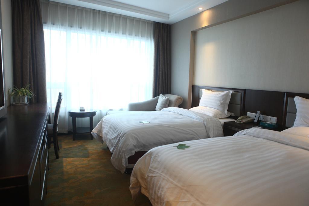 Jiangsu Nanjing New Century Hotel Room photo